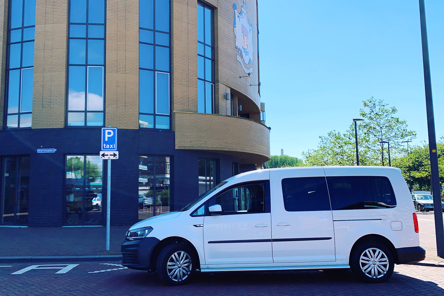 Taxi Kennemerland - Mercedes Benz V-klasse - Gemeente Beverwijk